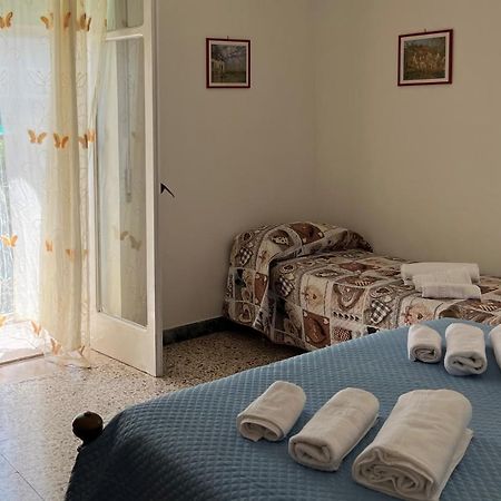 Appartement Amelia A Mare à Paola Extérieur photo
