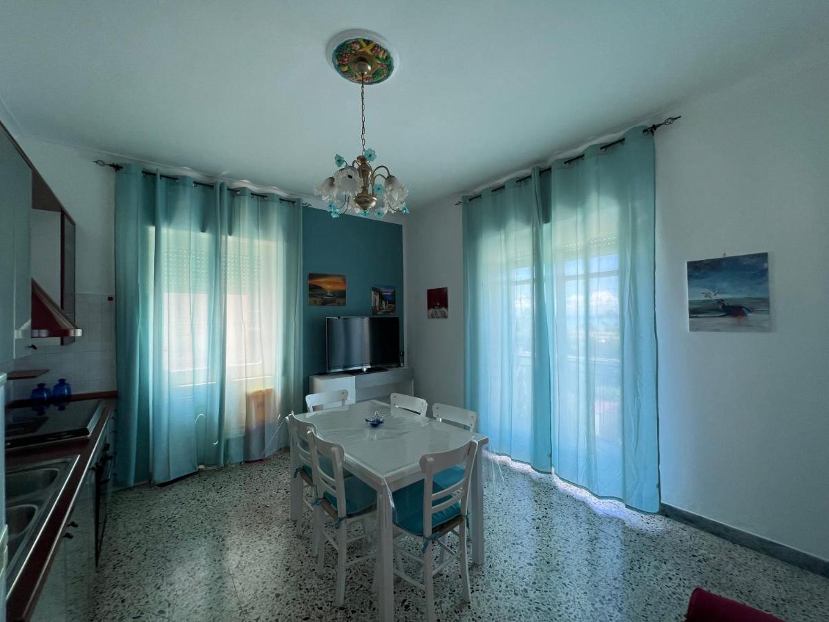 Appartement Amelia A Mare à Paola Extérieur photo
