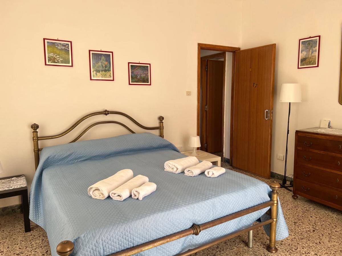 Appartement Amelia A Mare à Paola Extérieur photo
