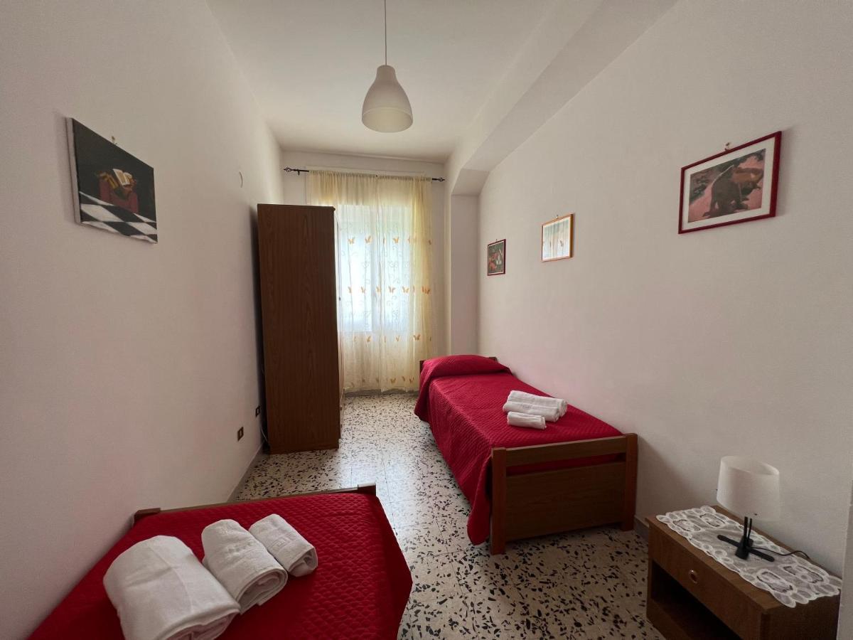 Appartement Amelia A Mare à Paola Extérieur photo