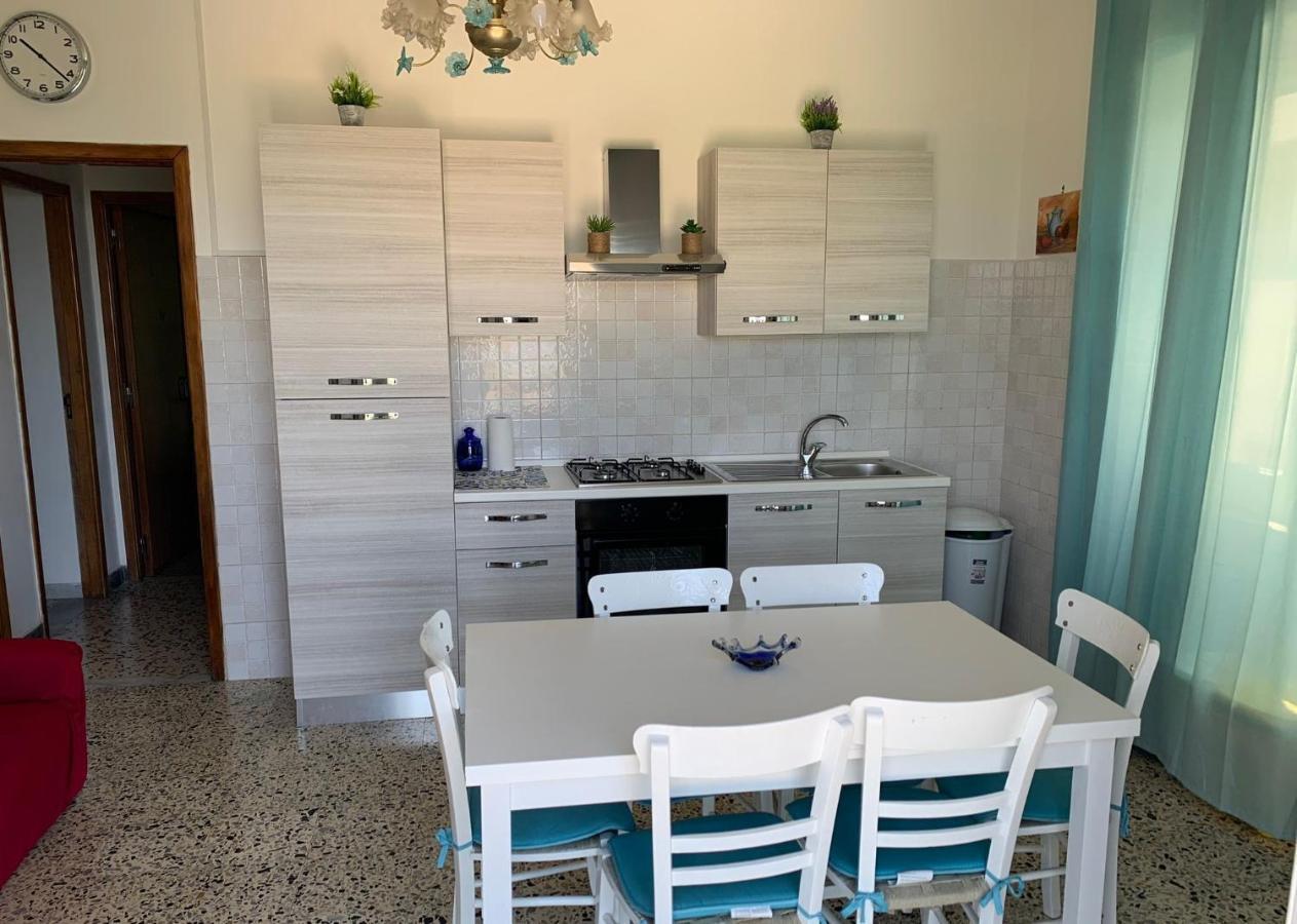 Appartement Amelia A Mare à Paola Extérieur photo